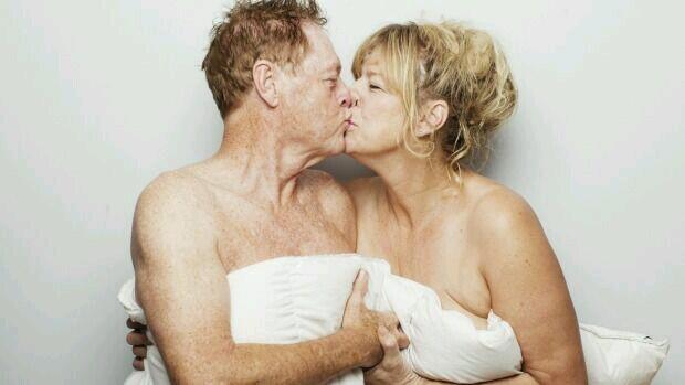 Какая смазка лучше всего подходит для снятия симптомов сухости влагалища в период менопаузы